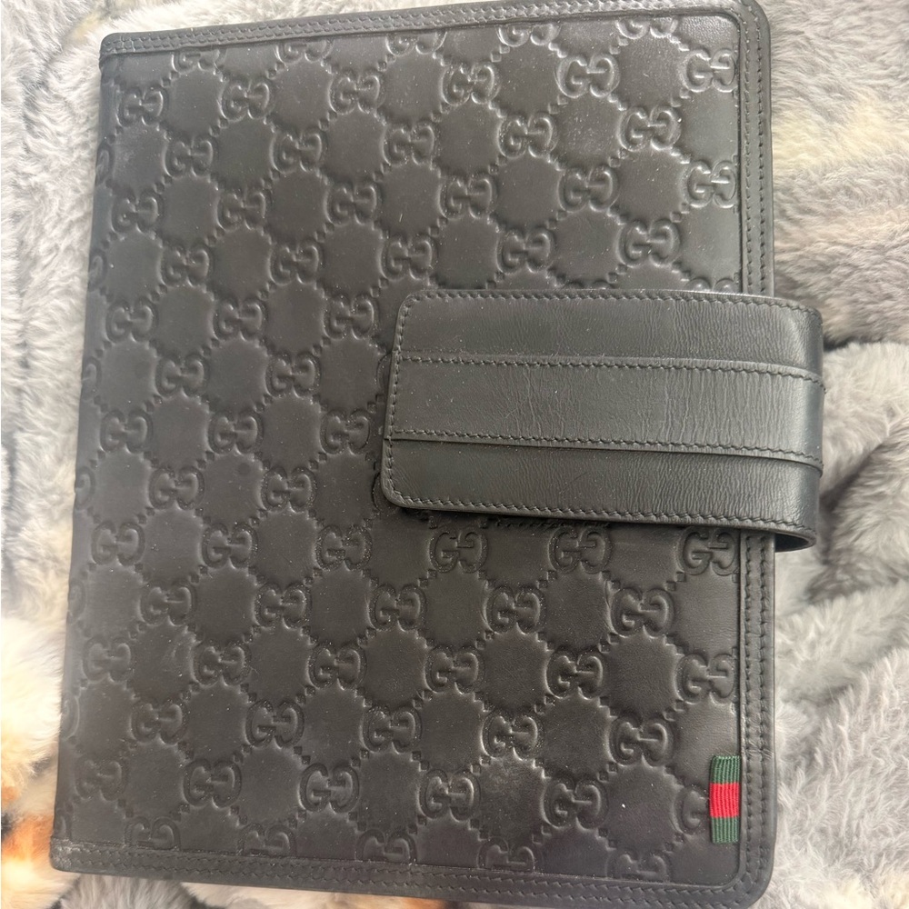 Gucci Black Leather Embossed Wallet with Red and Green Detail
